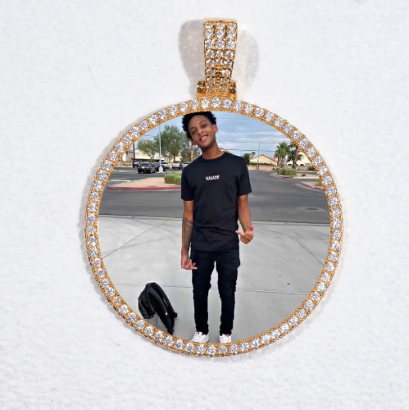 MEDIUM 3D CIRCLE CUSTOM PICTURE PENDANT made by The GUU Shop