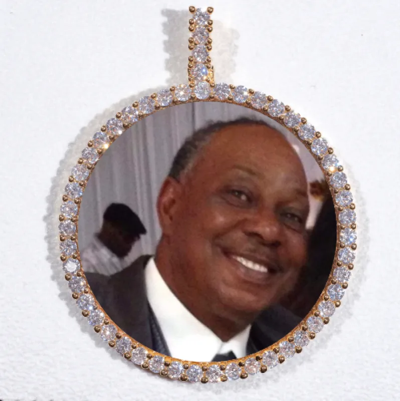 LARGE 3D CIRCLE CUSTOM PICTURE PENDANT made by The GUU Shop