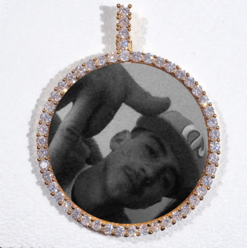 LARGE 3D CIRCLE CUSTOM PICTURE PENDANT made by The GUU Shop