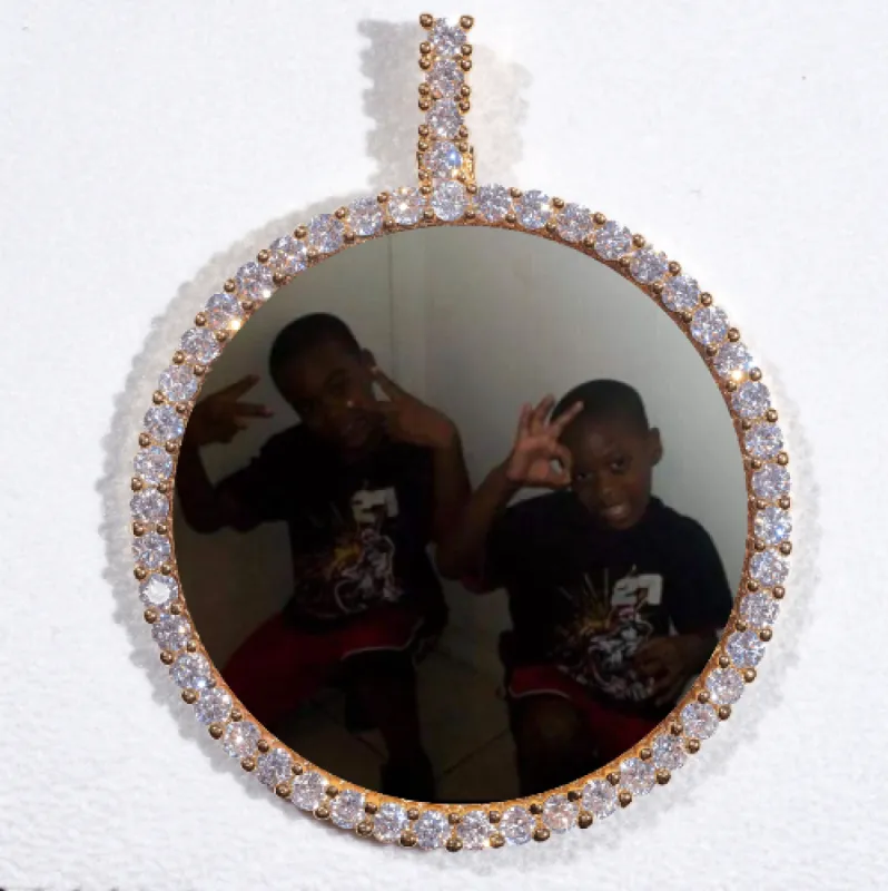 LARGE 3D CIRCLE CUSTOM PICTURE PENDANT made by The GUU Shop