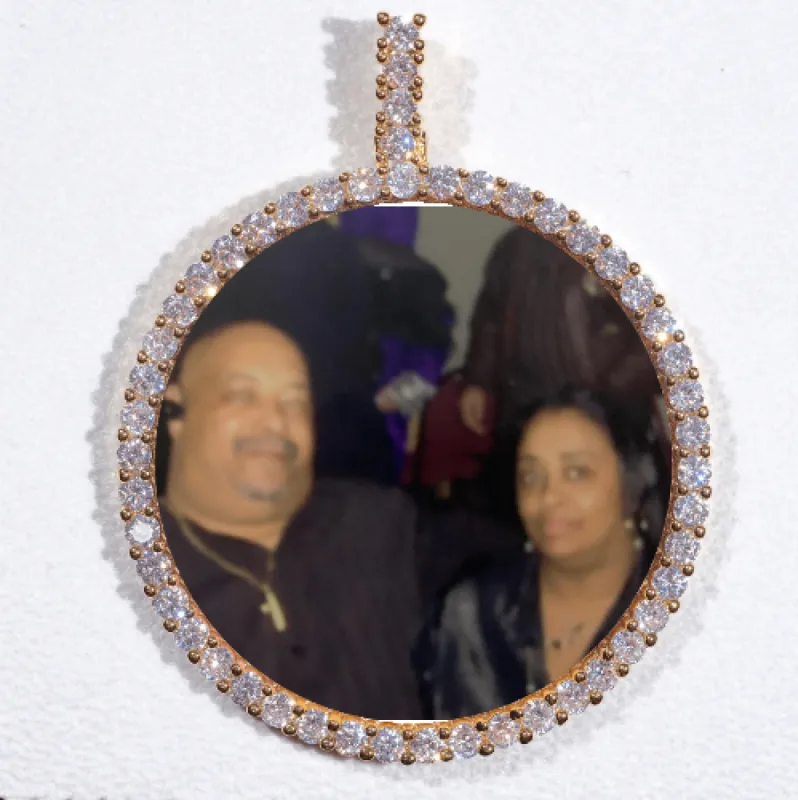 LARGE 3D CIRCLE CUSTOM PICTURE PENDANT made by The GUU Shop