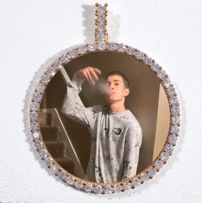 LARGE 3D CIRCLE CUSTOM PICTURE PENDANT made by The GUU Shop