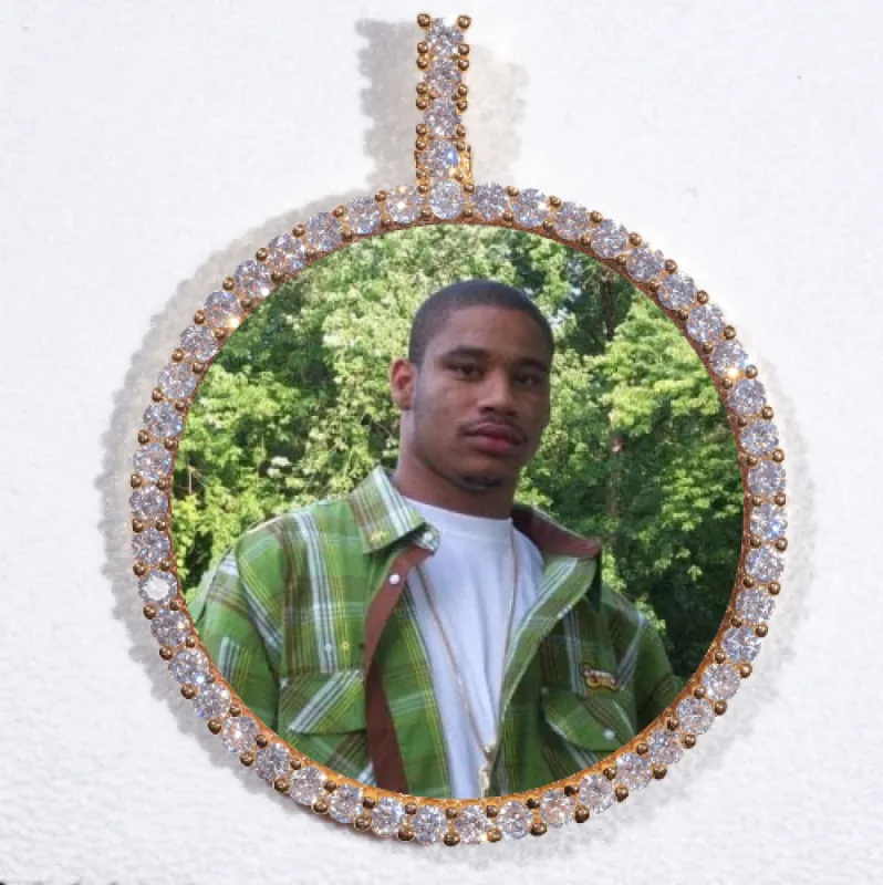 LARGE 3D CIRCLE CUSTOM PICTURE PENDANT made by The GUU Shop