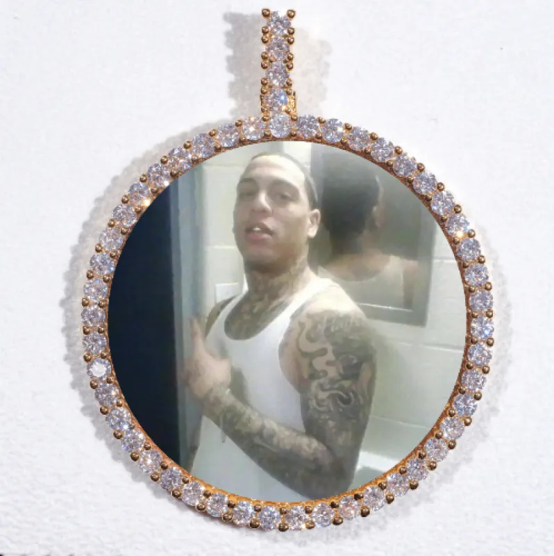 LARGE 3D CIRCLE CUSTOM PICTURE PENDANT made by The GUU Shop