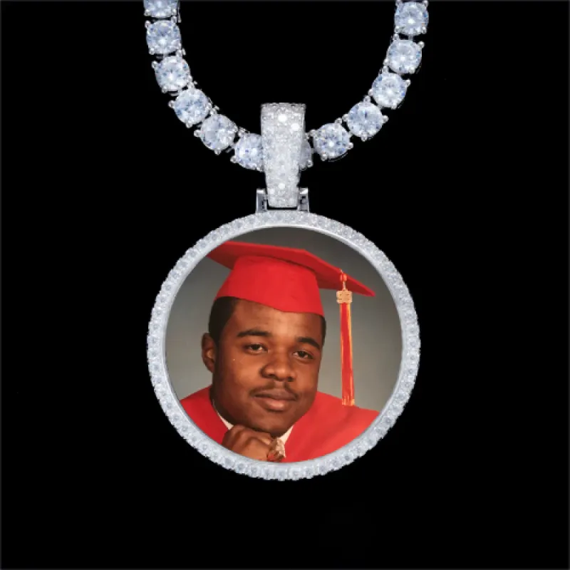 925S & VVS Moissanite 3D Circle Custom Picture Pendant made by The GUU Shop