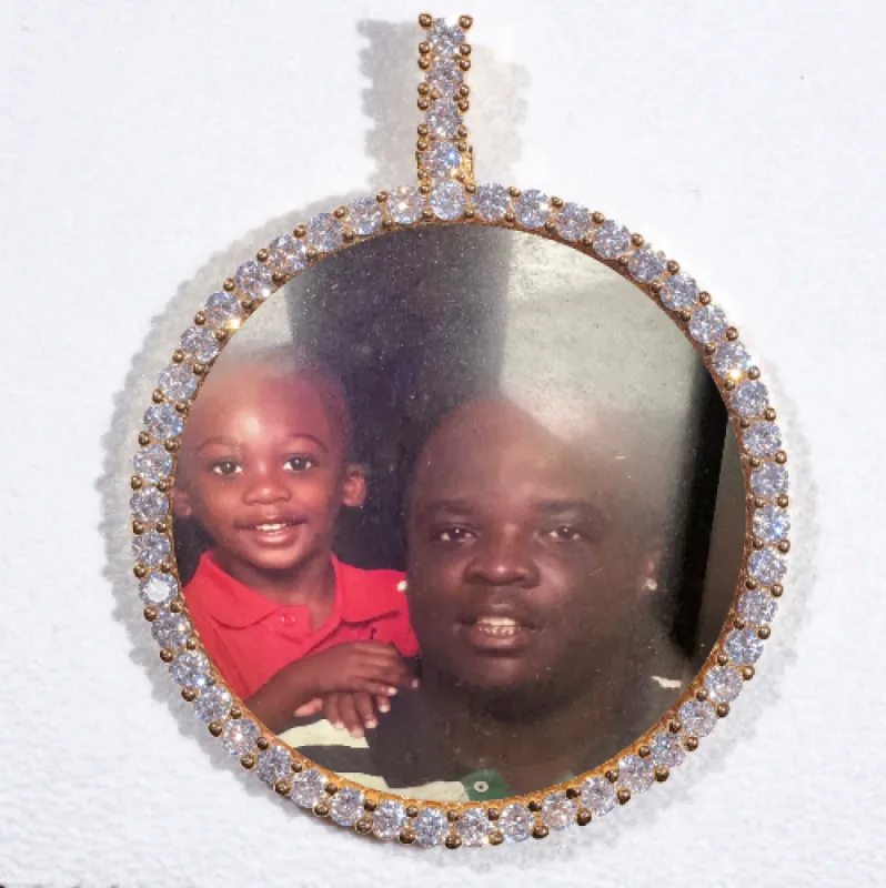 LARGE 3D CIRCLE CUSTOM PICTURE PENDANT made by The GUU Shop