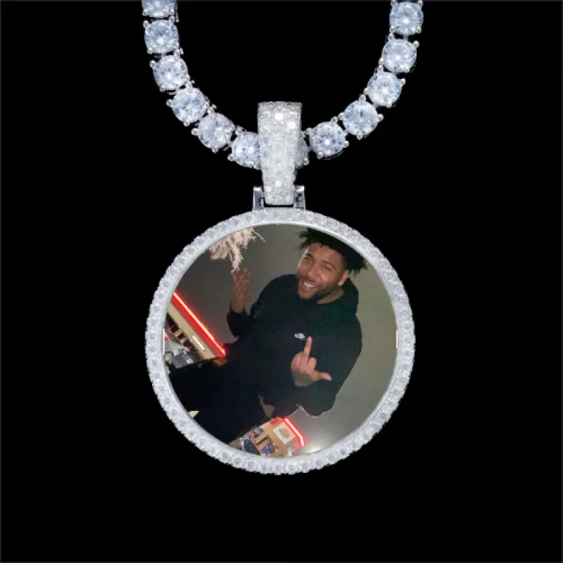 925S & VVS Moissanite 3D Circle Custom Picture Pendant made by The GUU Shop