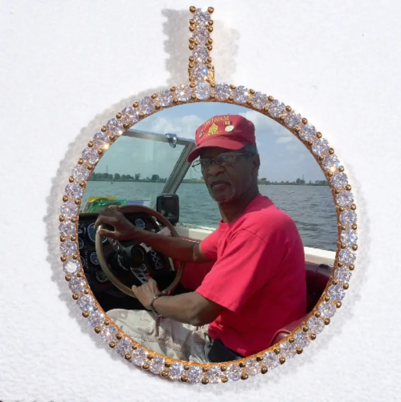 LARGE 3D CIRCLE CUSTOM PICTURE PENDANT made by The GUU Shop