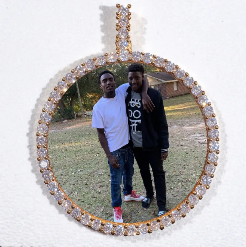 LARGE 3D CIRCLE CUSTOM PICTURE PENDANT made by The GUU Shop