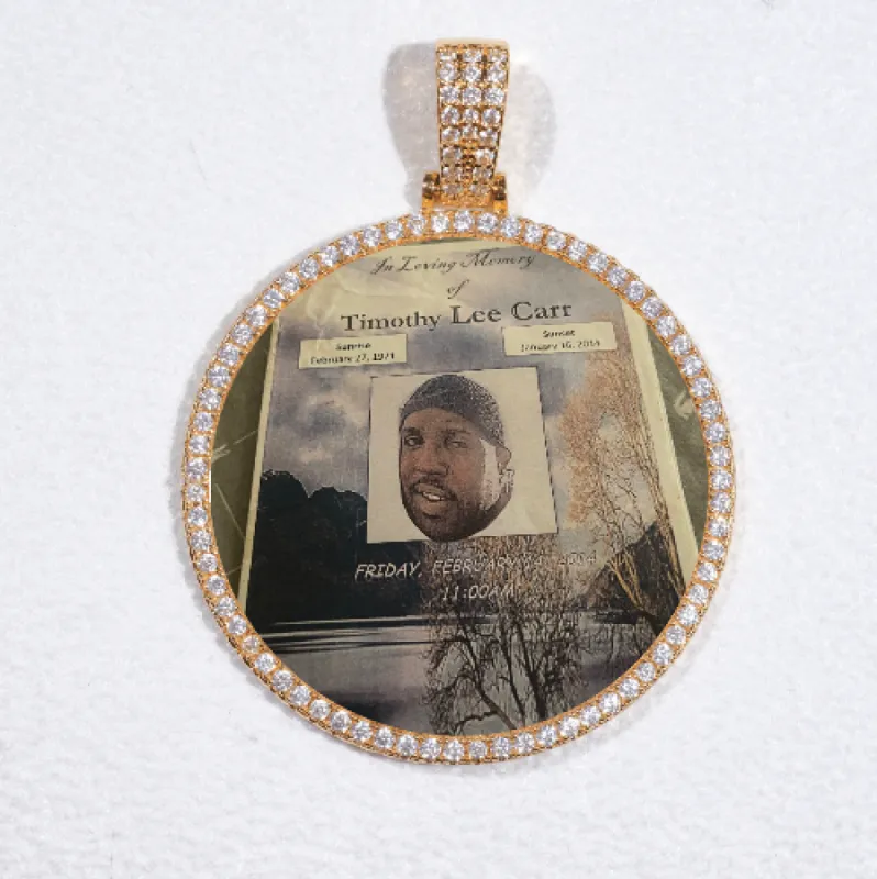 MEDIUM 3D CIRCLE CUSTOM PICTURE PENDANT made by The GUU Shop