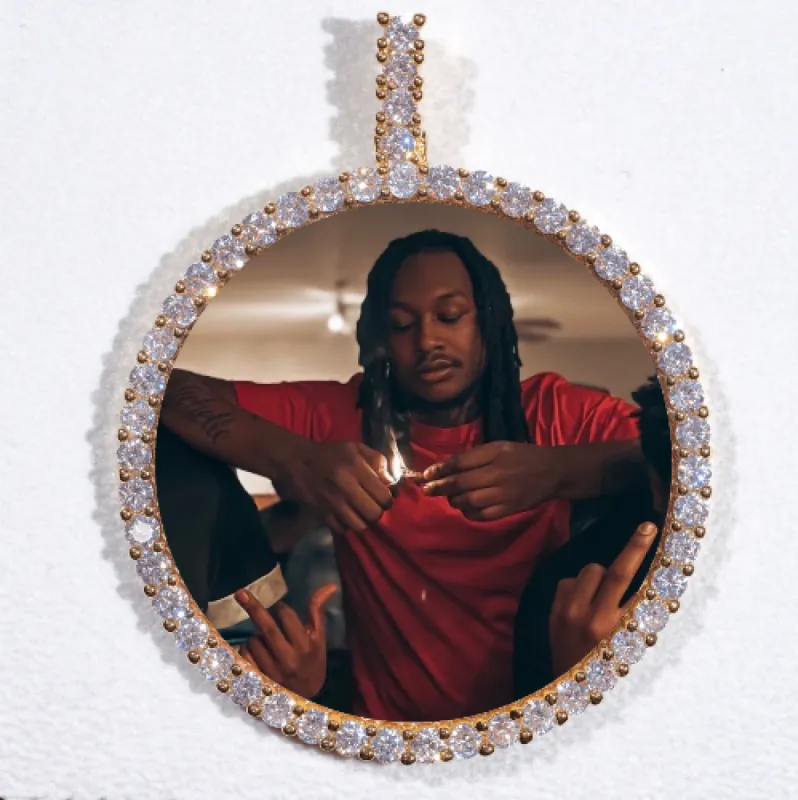 LARGE 3D CIRCLE CUSTOM PICTURE PENDANT made by The GUU Shop