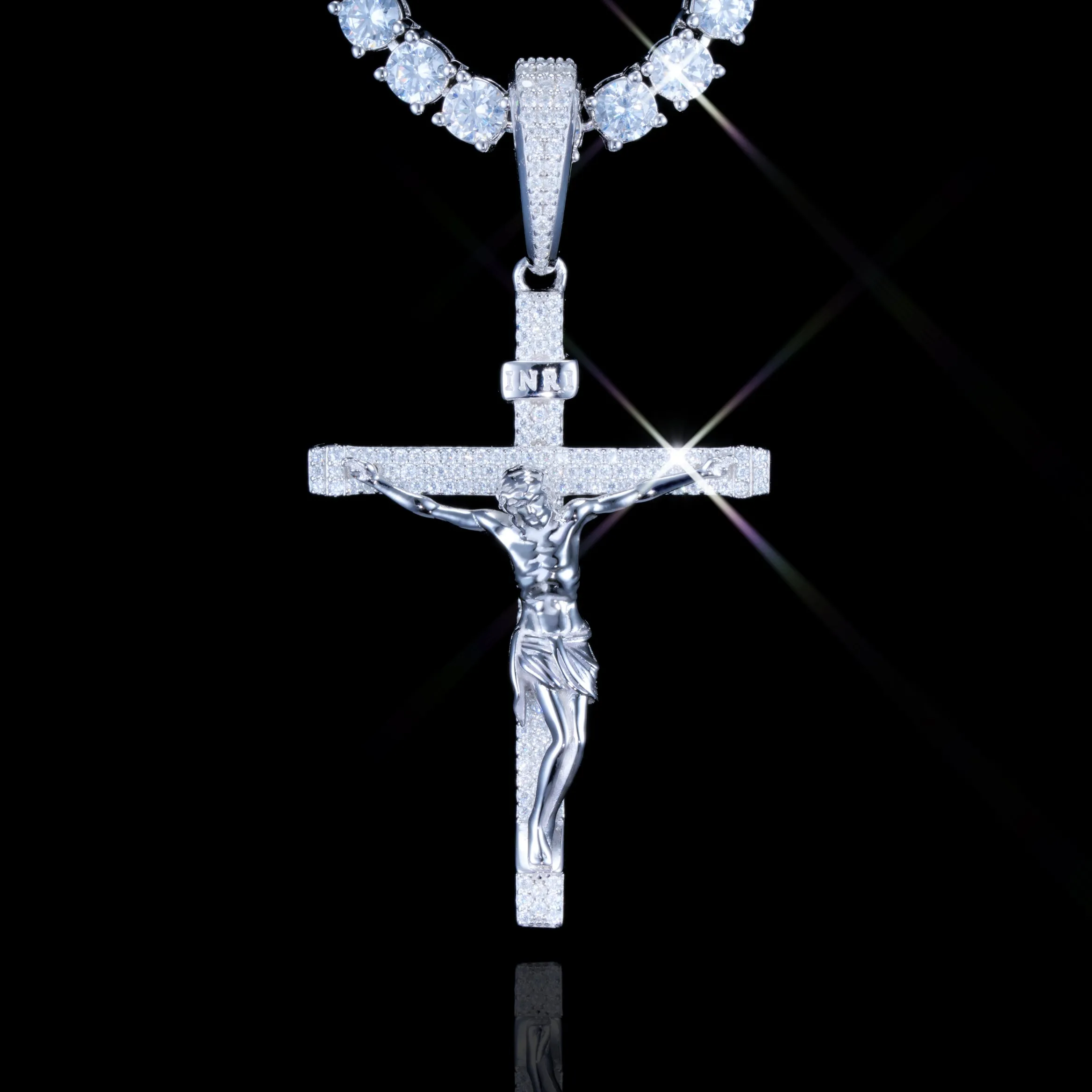 925S & VVS Moissanite Crucifix Necklace sold by The GUU Shop