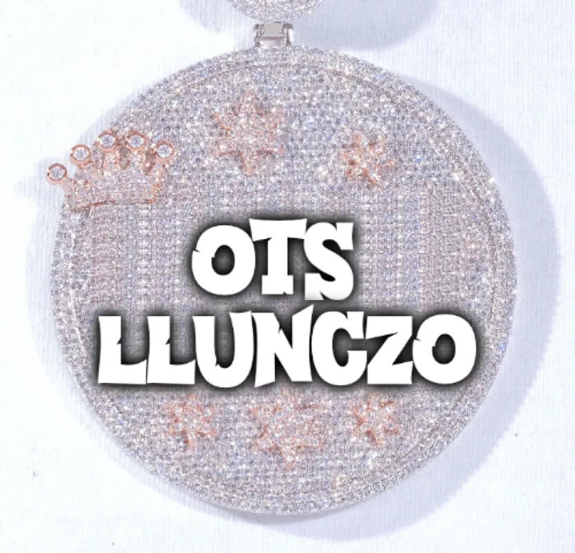 CUSTOM LETTER NECKLACE 3D BIG CROWN DISC made by The GUU Shop