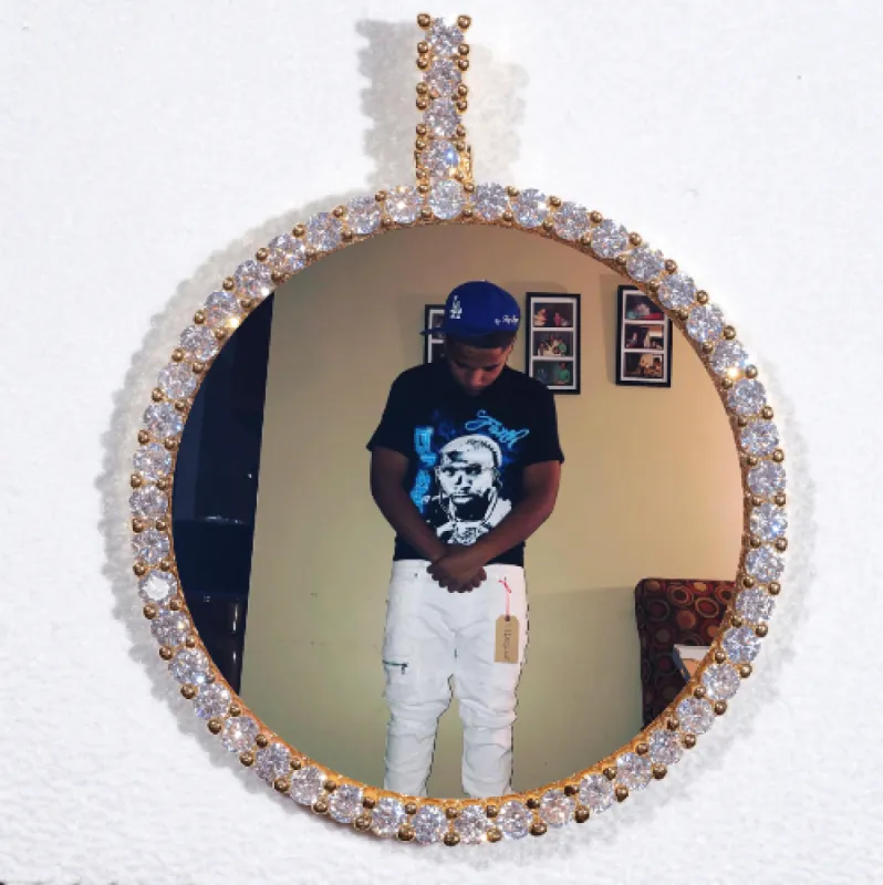 LARGE 3D CIRCLE CUSTOM PICTURE PENDANT made by The GUU Shop