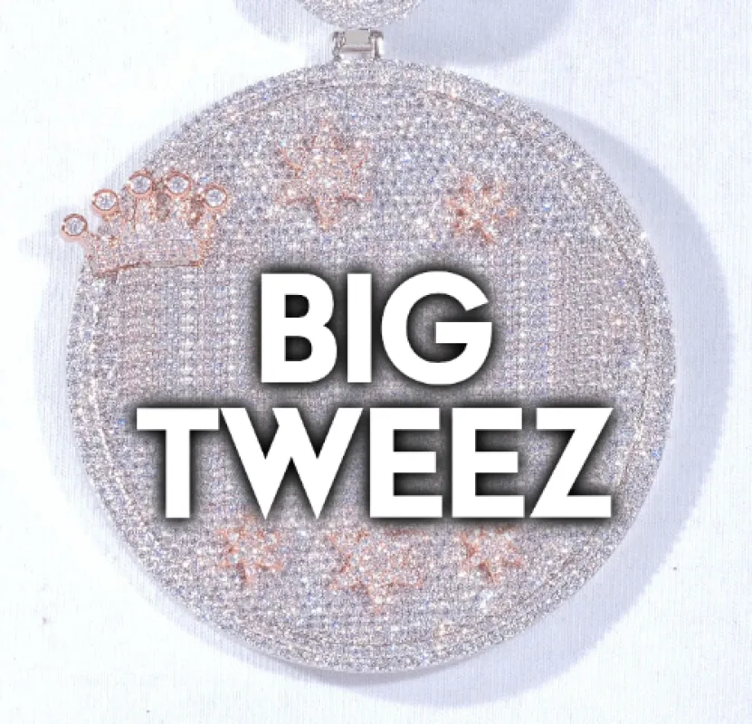 CUSTOM LETTER NECKLACE 3D BIG CROWN DISC sold by The GUU Shop