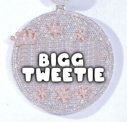 CUSTOM LETTER NECKLACE 3D BIG CROWN DISC sold by The GUU Shop