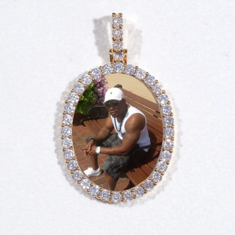 3D Oval Custom Picture Pendant made by The GUU Shop