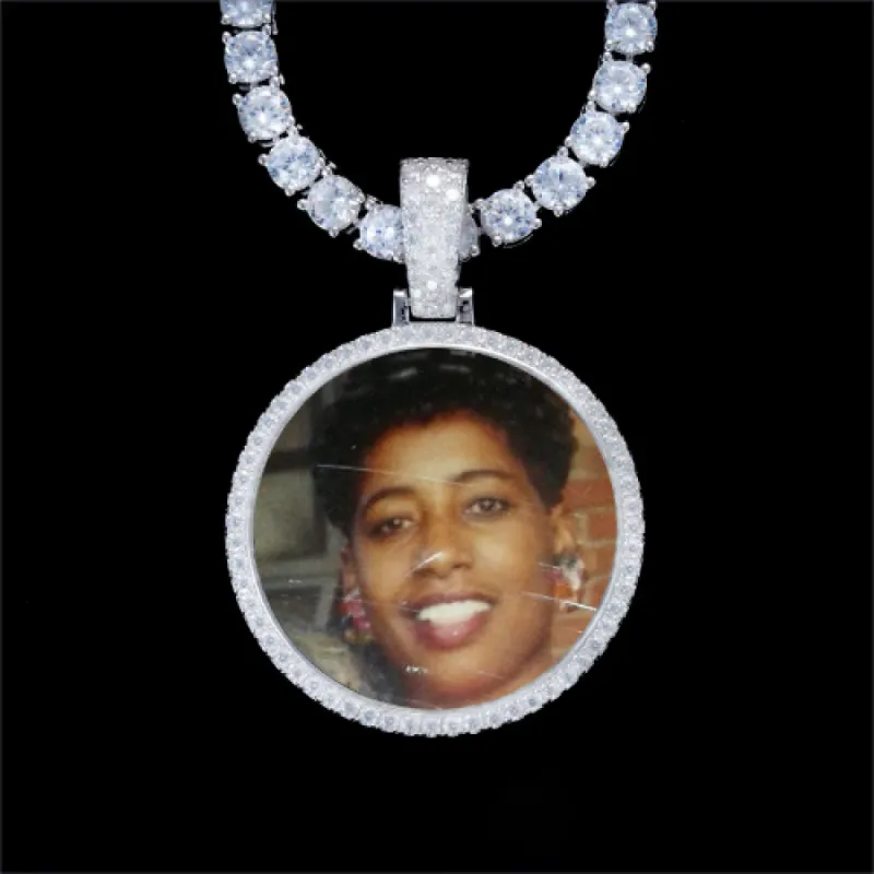 925S & VVS Moissanite 3D Circle Custom Picture Pendant made by The GUU Shop