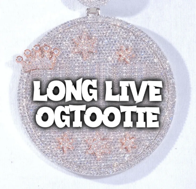 CUSTOM LETTER NECKLACE 3D BIG CROWN DISC sold by The GUU Shop