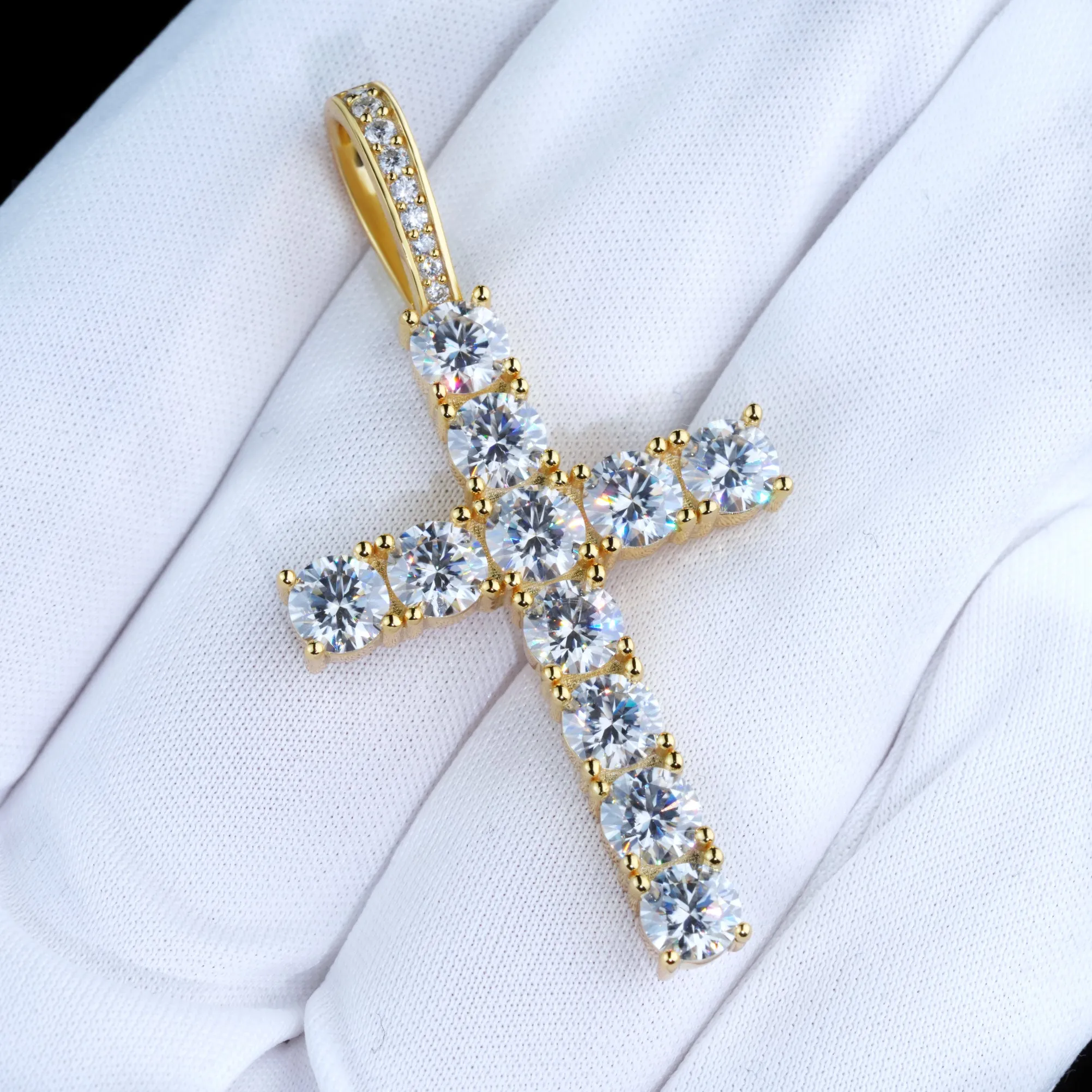 4.51 Carat VVS Moissanite Cross In Gold sold by The GUU Shop product image thumbnail 3