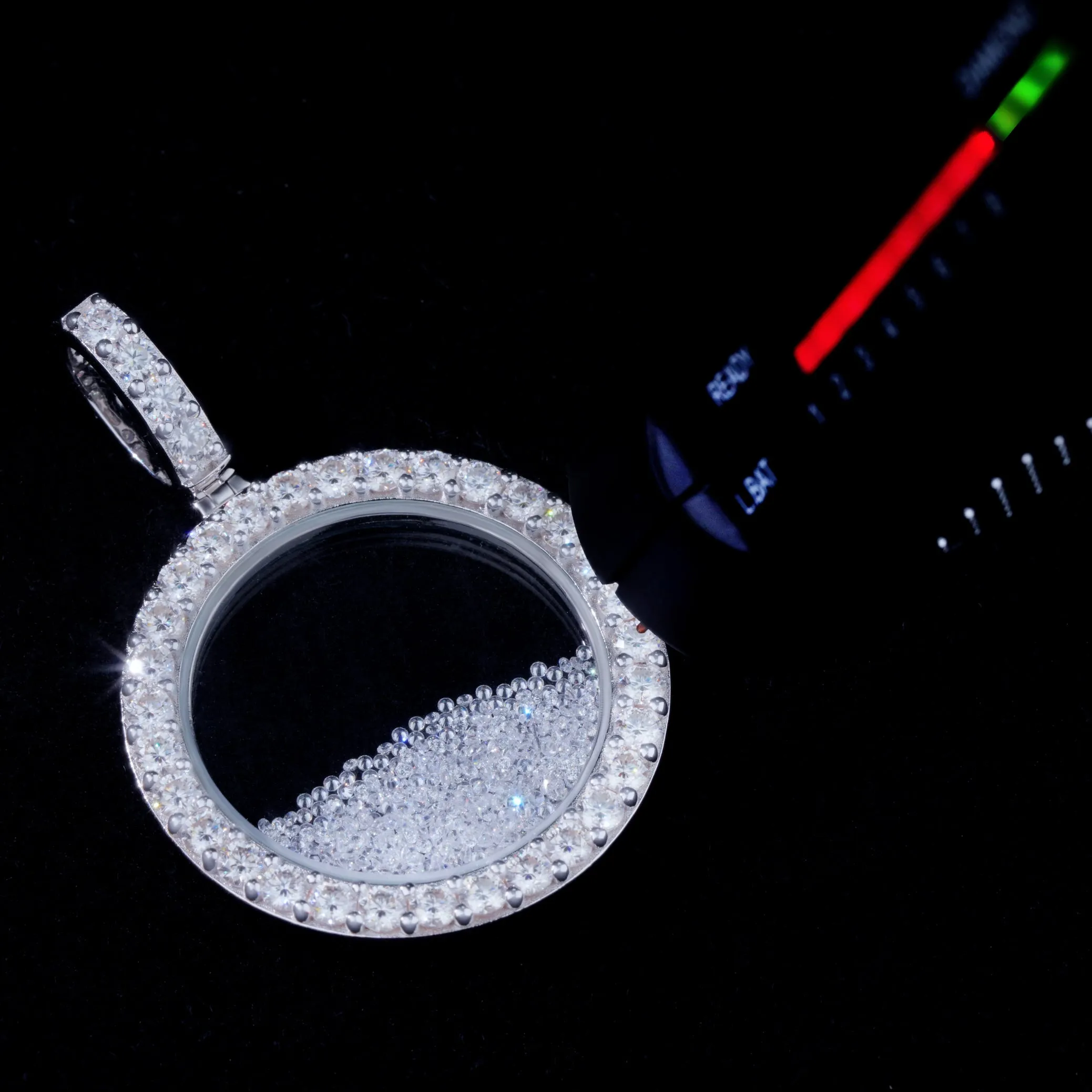 925S & VVS Moissanite Icy-Filled Necklace sold by The GUU Shop product image thumbnail 2
