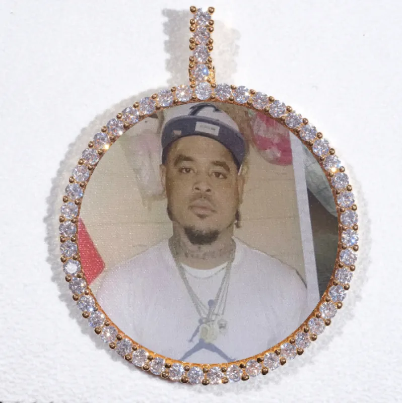 LARGE 3D CIRCLE CUSTOM PICTURE PENDANT made by The GUU Shop