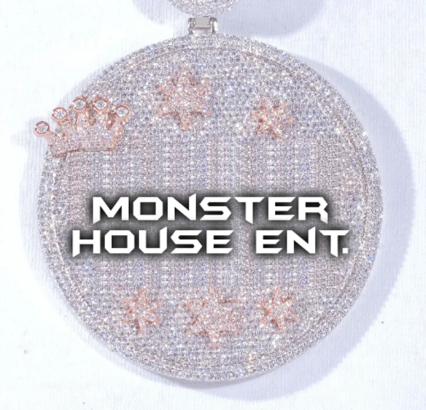 CUSTOM LETTER NECKLACE 3D BIG CROWN DISC sold by The GUU Shop