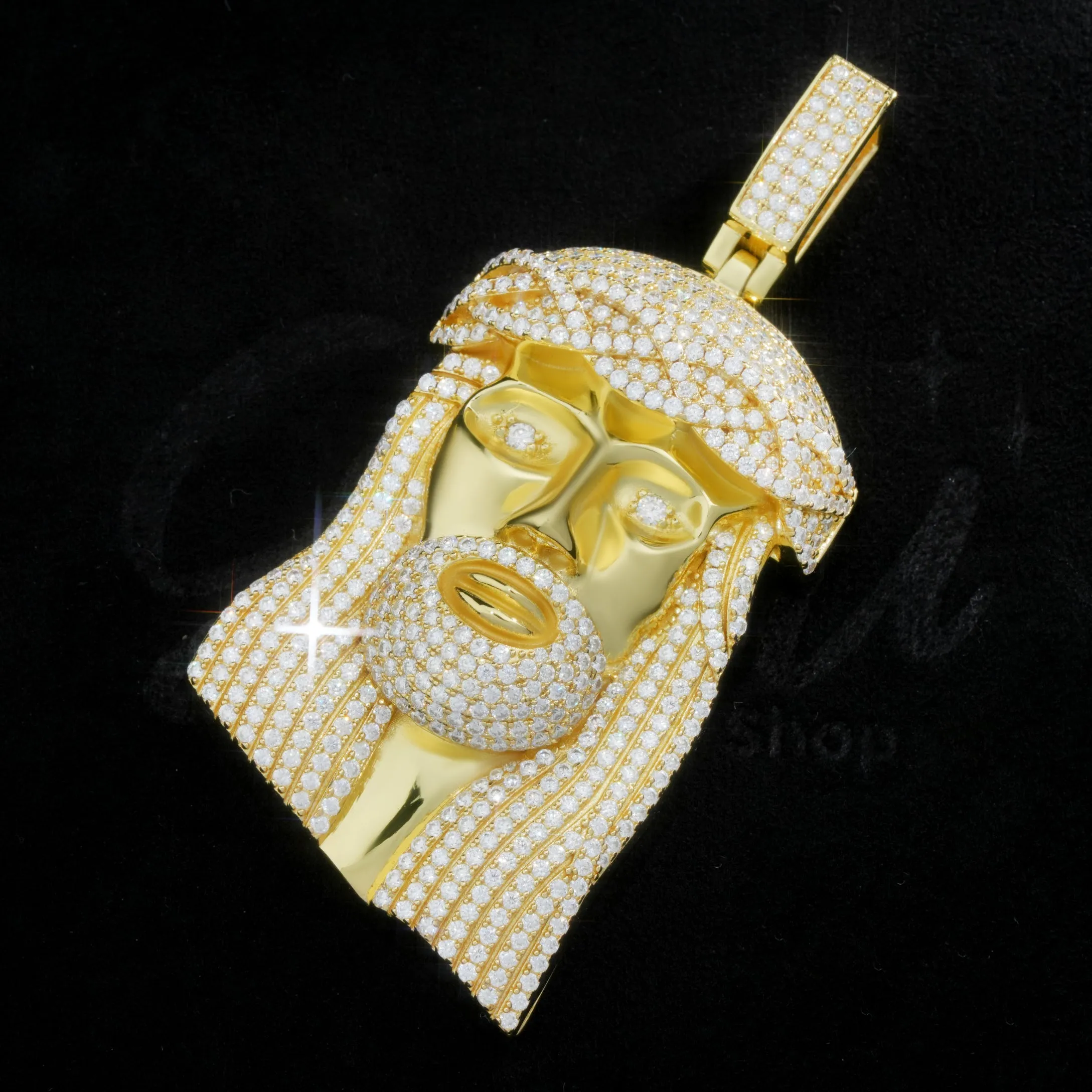 925S & VVS Moissanite Jesus In Gold sold by The GUU Shop product image thumbnail 3