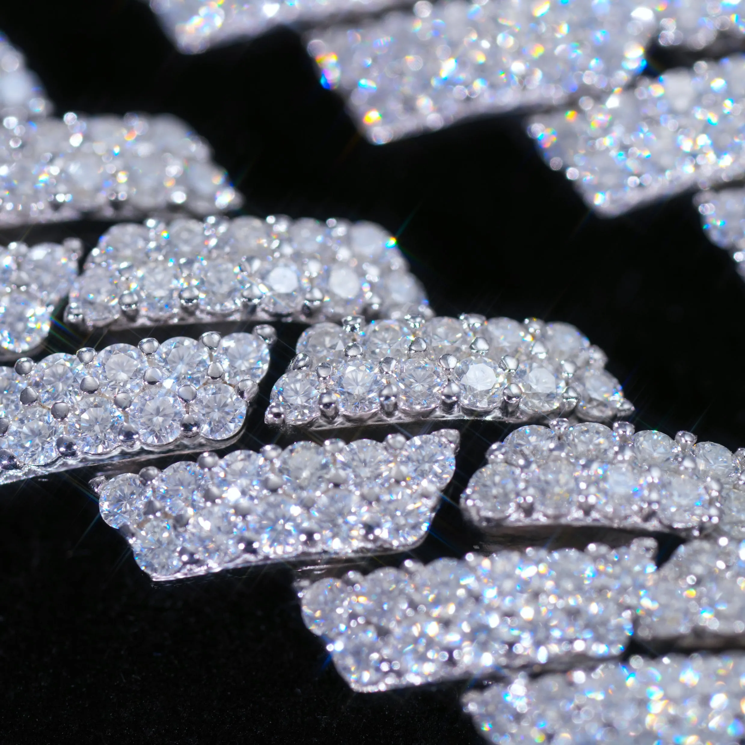 VVS Moissanite 14MM Prong Cuban Link Chain sold by The GUU Shop product image thumbnail 4