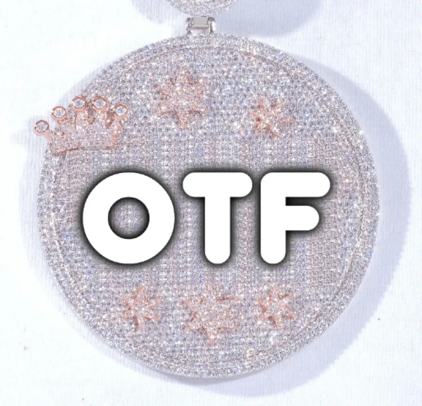 CUSTOM LETTER NECKLACE 3D BIG CROWN DISC made by The GUU Shop