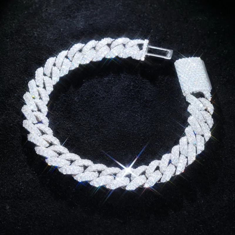 VVS MOISSANITE 10MM CUBAN BRACELET made by The GUU Shop