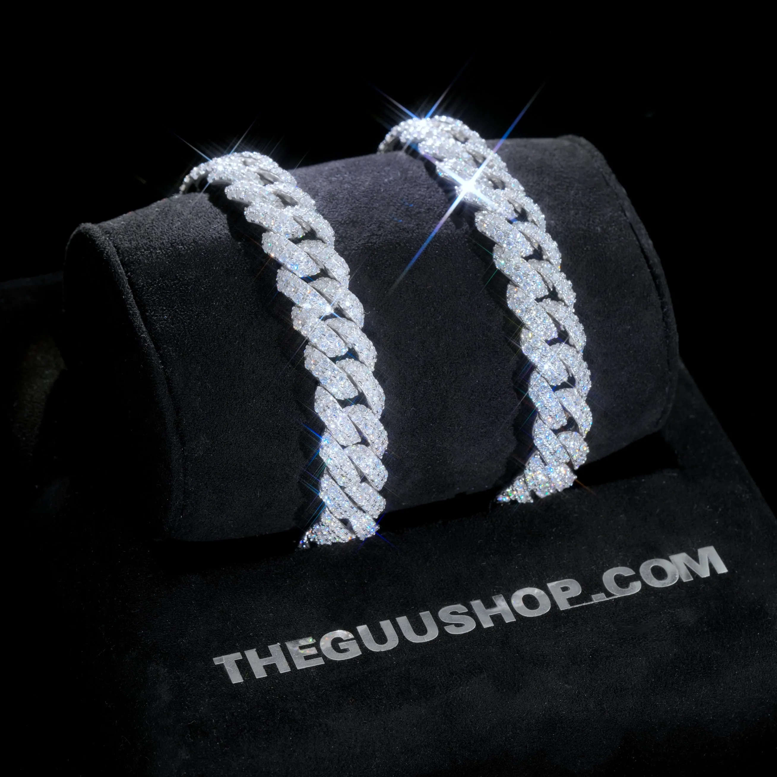 VVS MOISSANITE 10MM CUBAN BRACELET sold by The GUU Shop product image thumbnail 2