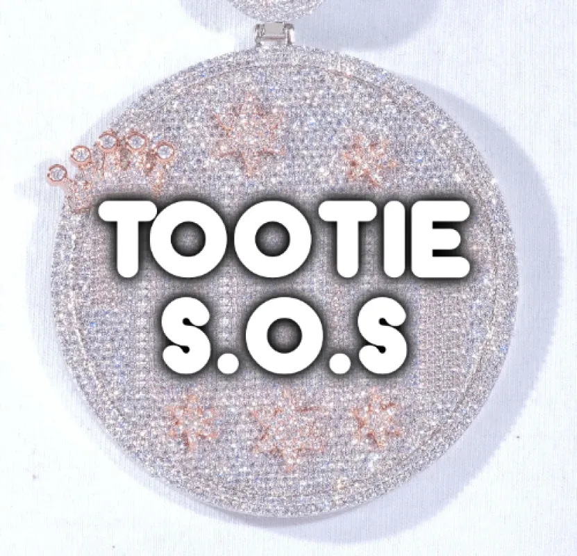 CUSTOM LETTER NECKLACE 3D BIG CROWN DISC made by The GUU Shop