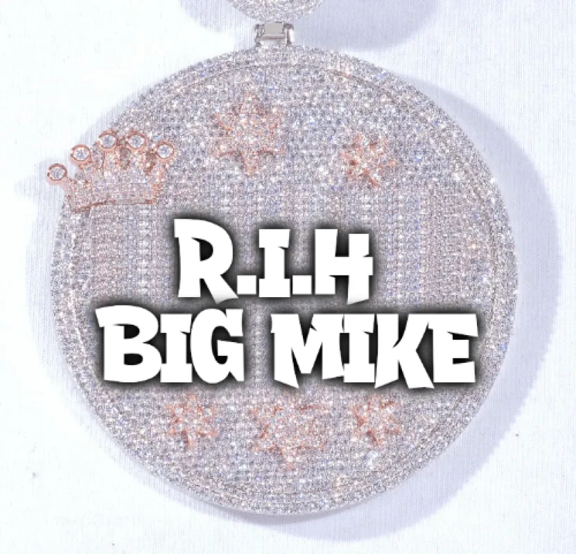 CUSTOM LETTER NECKLACE 3D BIG CROWN DISC made by The GUU Shop