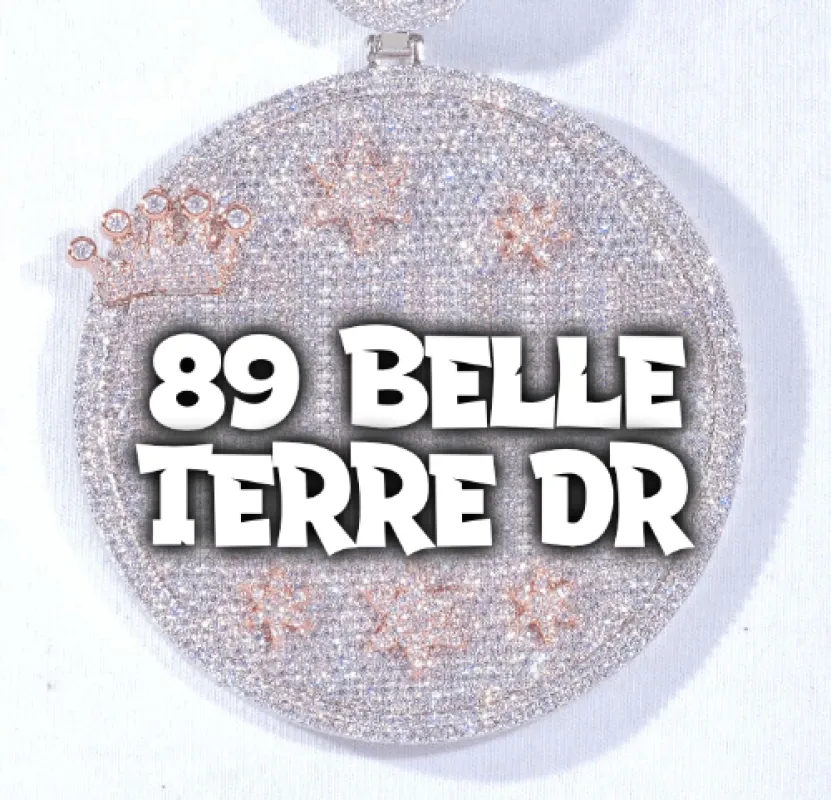 CUSTOM LETTER NECKLACE 3D BIG CROWN DISC made by The GUU Shop