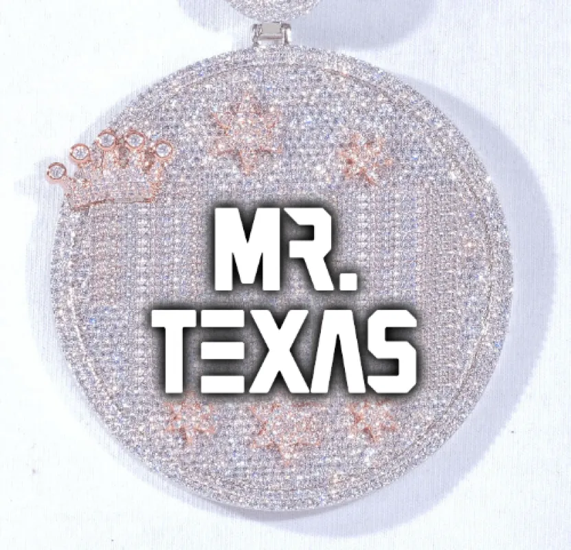 CUSTOM LETTER NECKLACE 3D BIG CROWN DISC made by The GUU Shop