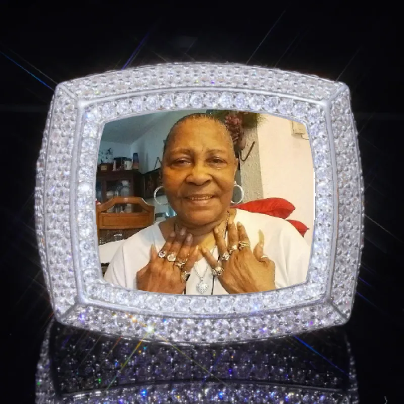 3D CUSTOM PICTURE ICED RING made by The GUU Shop