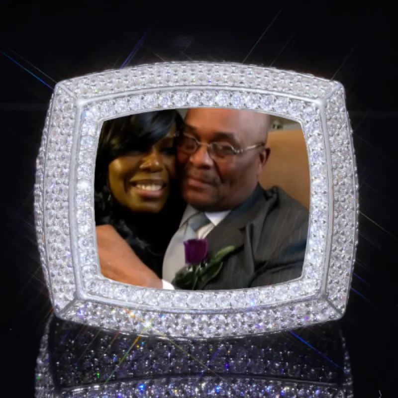 3D CUSTOM PICTURE ICED RING made by The GUU Shop