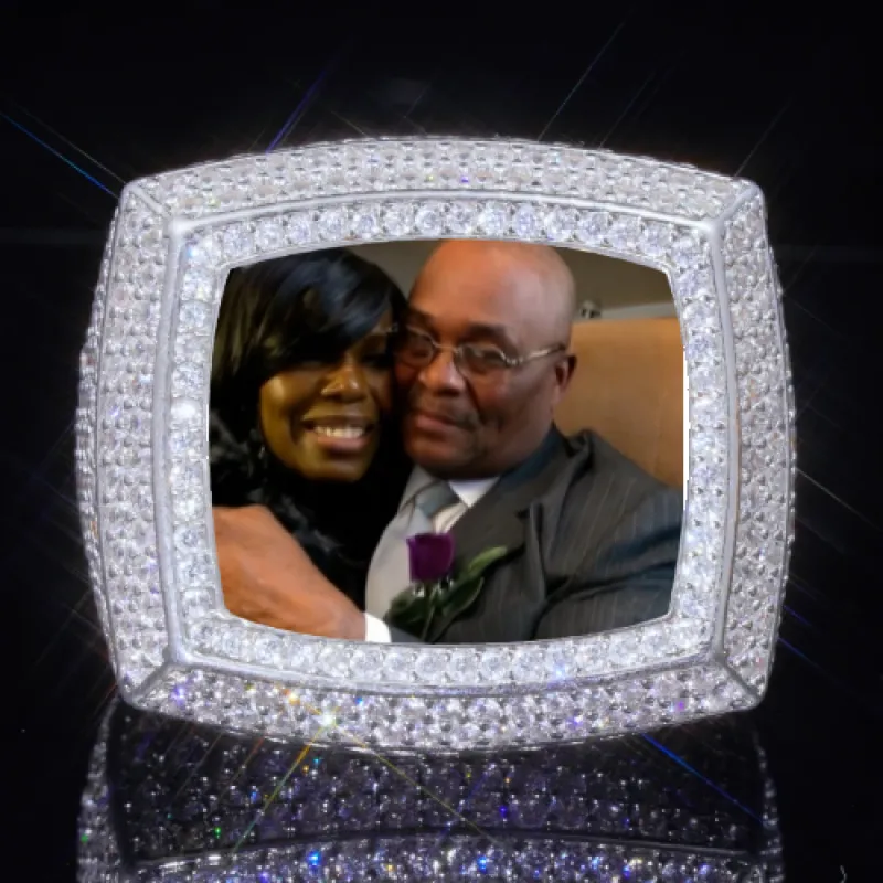 3D CUSTOM PICTURE ICED RING made by The GUU Shop