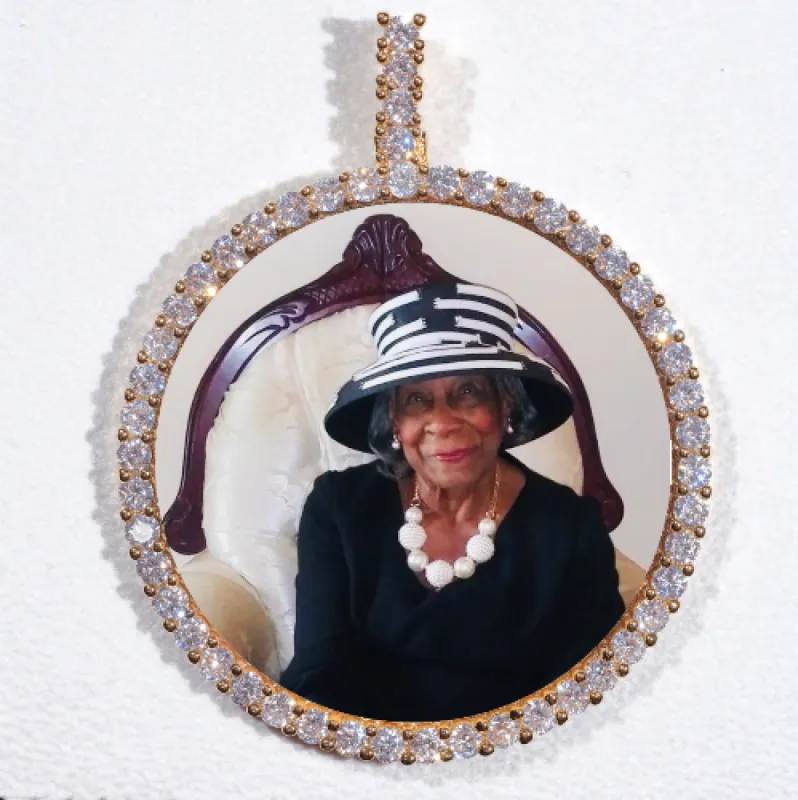 LARGE 3D CIRCLE CUSTOM PICTURE PENDANT sold by The GUU Shop