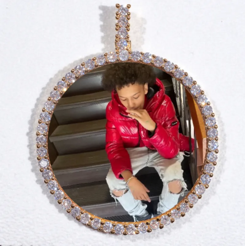 LARGE 3D CIRCLE CUSTOM PICTURE PENDANT made by The GUU Shop