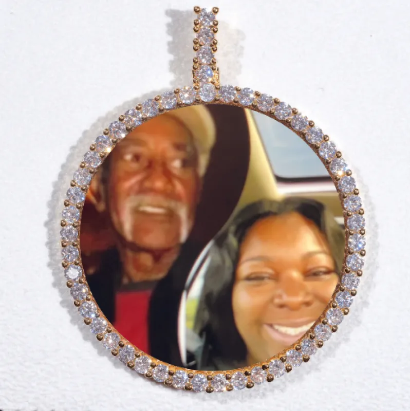 LARGE 3D CIRCLE CUSTOM PICTURE PENDANT made by The GUU Shop