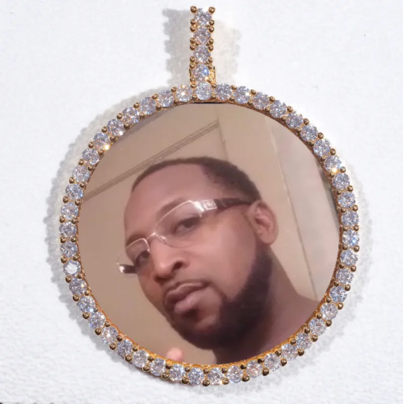 LARGE 3D CIRCLE CUSTOM PICTURE PENDANT made by The GUU Shop