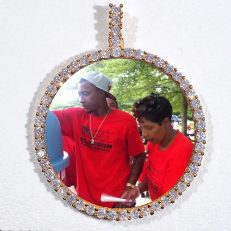 LARGE 3D CIRCLE CUSTOM PICTURE PENDANT made by The GUU Shop