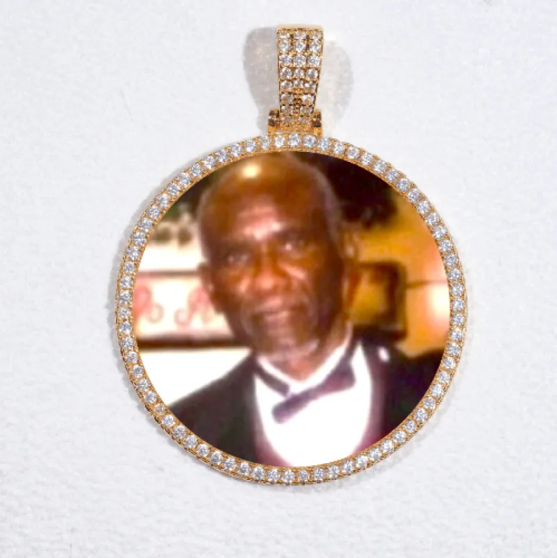 MEDIUM 3D CIRCLE CUSTOM PICTURE PENDANT made by The GUU Shop