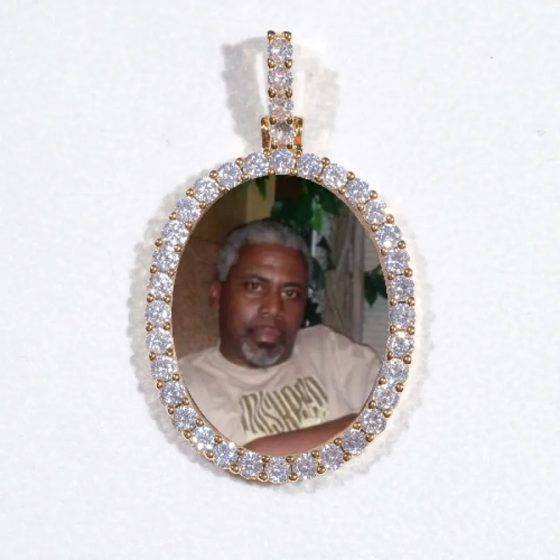 3D Oval Custom Picture Pendant made by The GUU Shop