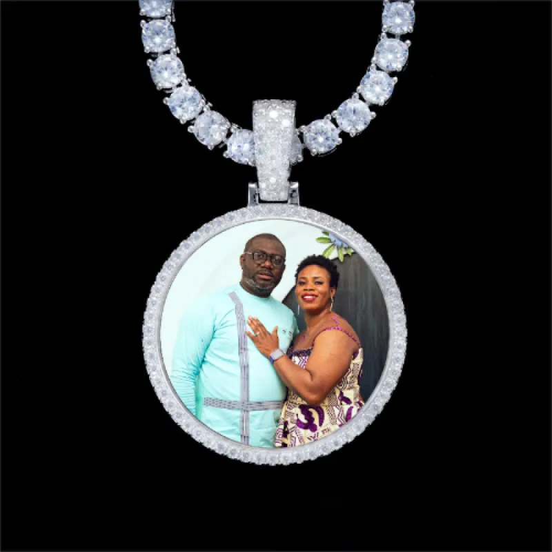 925S & VVS Moissanite 3D Circle Custom Picture Pendant made by The GUU Shop