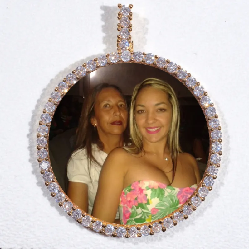 LARGE 3D CIRCLE CUSTOM PICTURE PENDANT made by The GUU Shop