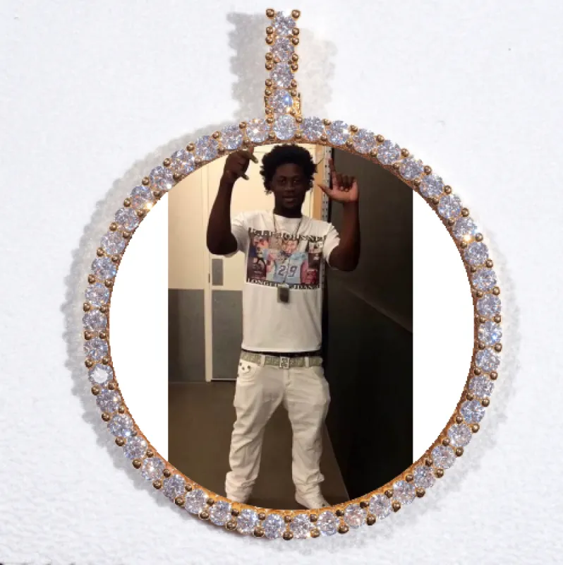 LARGE 3D CIRCLE CUSTOM PICTURE PENDANT made by The GUU Shop