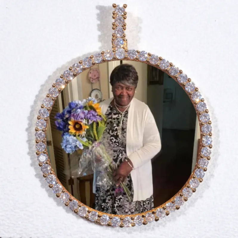 LARGE 3D CIRCLE CUSTOM PICTURE PENDANT sold by The GUU Shop